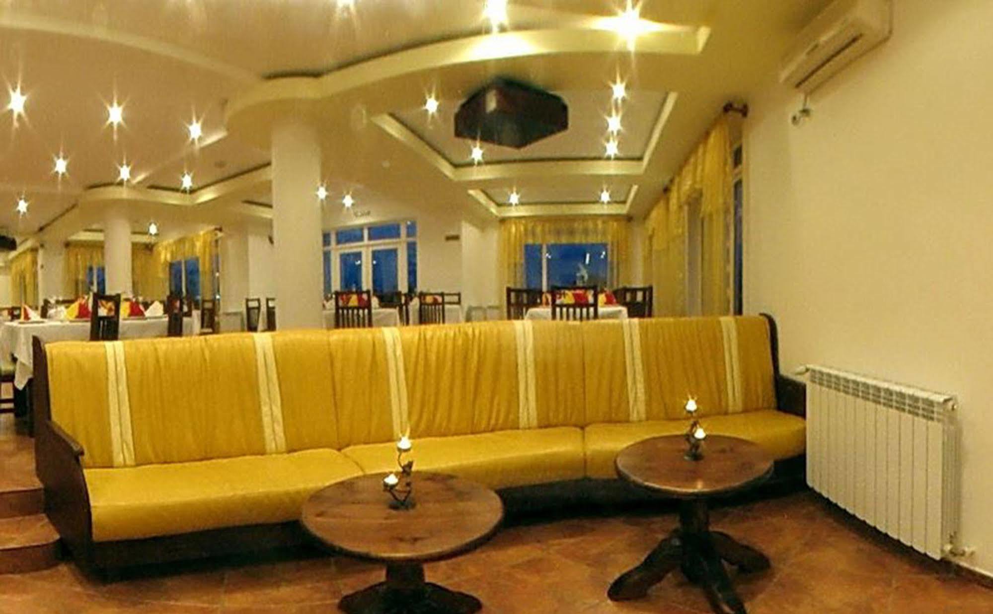 Hotel Wels Baltenii de Sus Exterior photo